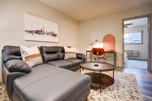 407 S 94th Pl, Unit ID1377407P in Milwaukee, WI - Building Photo