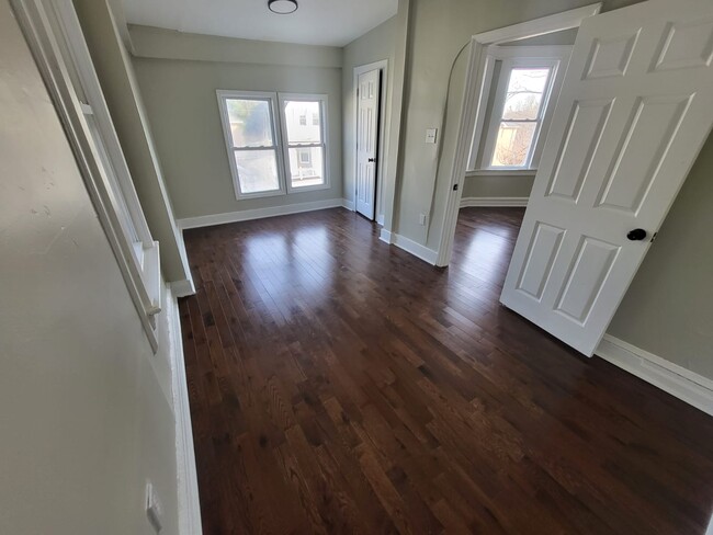 337 S 19th St in Newark, NJ - Building Photo - Building Photo