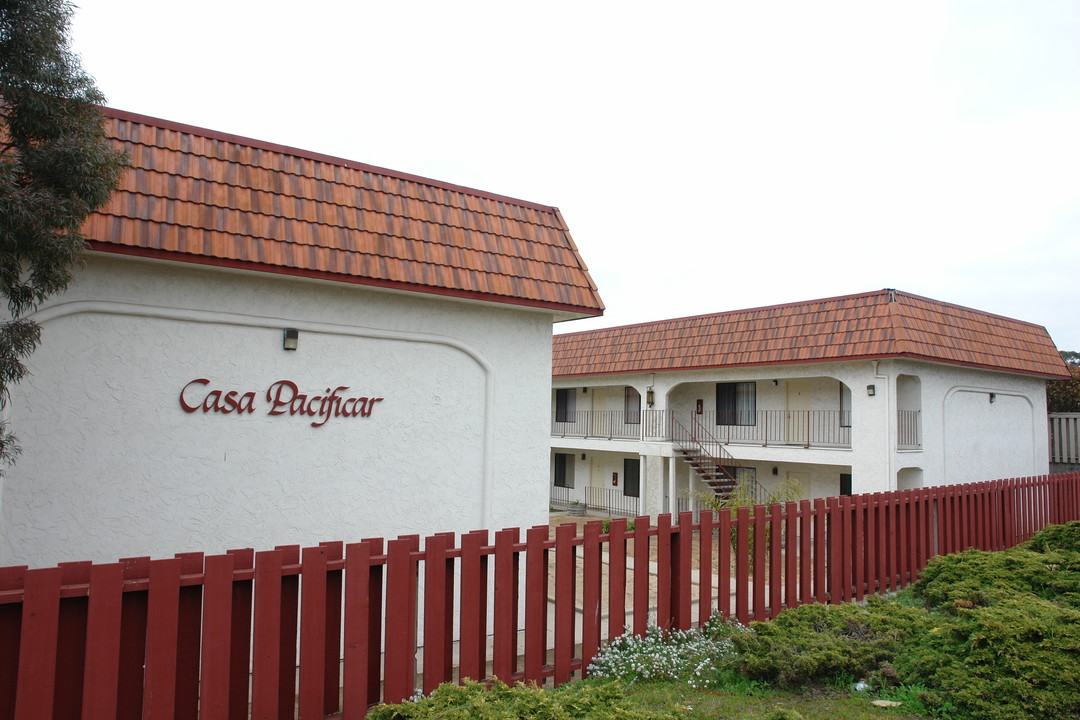 Casa Pacificar Apartments in Marina, CA - Foto de edificio