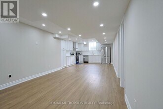 25 Mac Campbell Wy in Bradford West Gwillimbury, ON - Building Photo - Building Photo