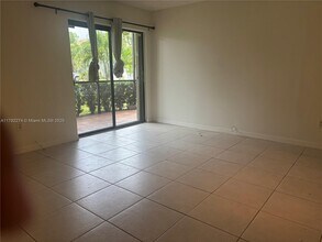 771 NE 199th St in Miami, FL - Building Photo - Building Photo