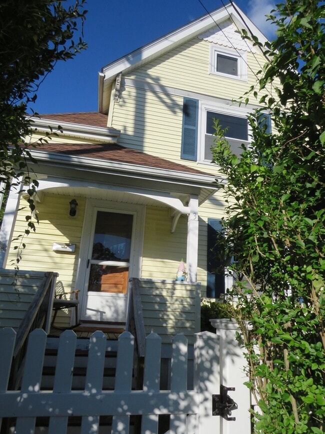property at 3 Day St