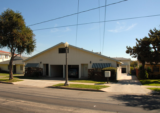 616 S Sierra Vista Ave