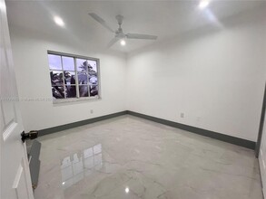 15963 SW 82nd St, Unit 1/ in Miami, FL - Building Photo - Building Photo