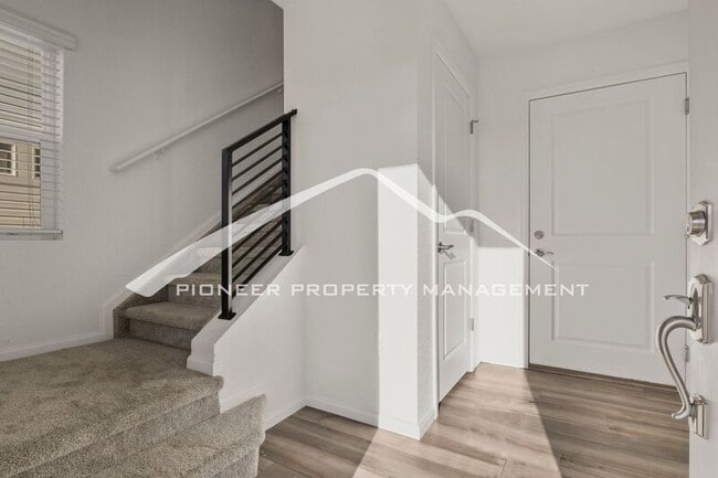6083 Notch Top Wy in Colorado Springs, CO - Foto de edificio - Building Photo