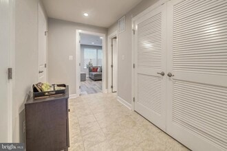 9263 Wood Violet Ct in Fairfax, VA - Building Photo - Building Photo