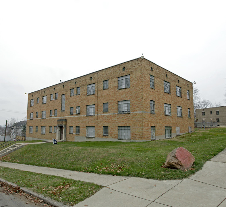 34 Burton Ave in Dayton, OH - Building Photo