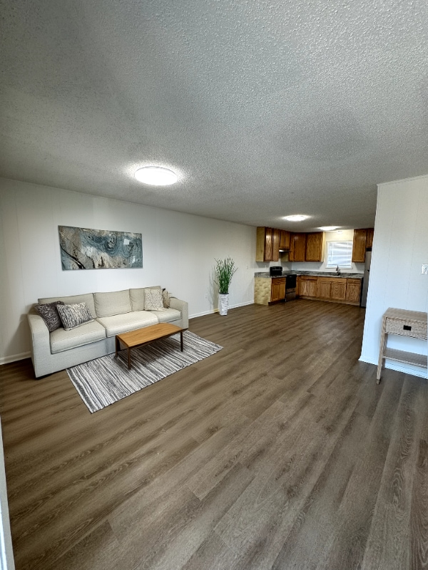 100 Cheyenne Dr