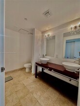 350 S Miami Ave, Unit 3501 in Miami, FL - Building Photo - Building Photo