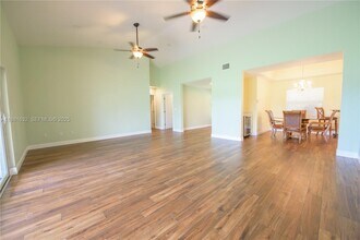 19275 SW 256th St in Homestead, FL - Building Photo - Building Photo