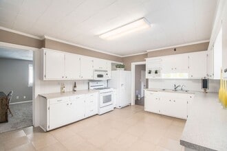 4959 S 134th St in Omaha, NE - Building Photo - Building Photo