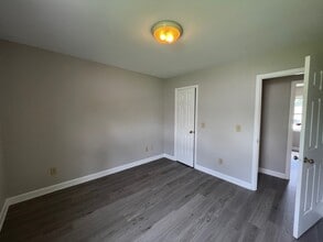 656 Lakeside Ave-Unit -656 in Burlington, NC - Building Photo - Building Photo