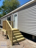 5566 US-84 in Hinesville, GA - Building Photo