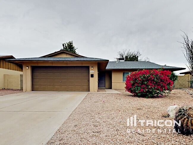 3822 W Mauna Loa Ln in Phoenix, AZ - Building Photo - Building Photo