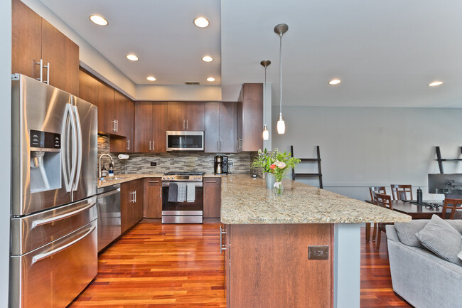property at 1232 N Milwaukee Ave