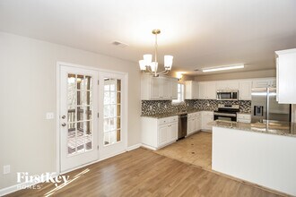 14 Windcliff Ct SW in Cartersville, GA - Foto de edificio - Building Photo