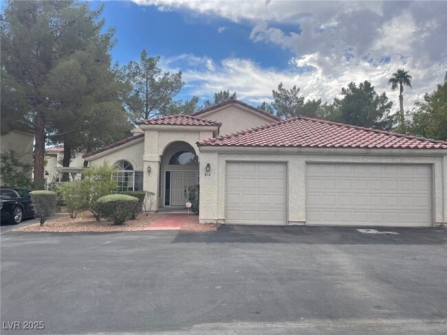 814 Sea Pines Ln in Las Vegas, NV - Building Photo - Building Photo