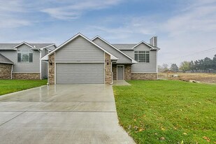 1218 S Longford St in Wichita, KS - Building Photo