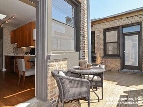 644 W Roscoe St, Unit 622 in Chicago, IL - Building Photo - Building Photo