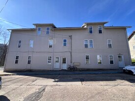 630 Brandon St in Morgantown, WV - Building Photo