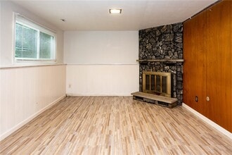 36 Brendan Cir in Henrietta, NY - Foto de edificio - Building Photo