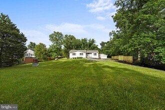 19822 Smith Cir in Ashburn, VA - Building Photo - Building Photo