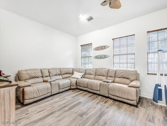 10240 Bellavista Cir in Miromar Lakes, FL - Building Photo - Building Photo