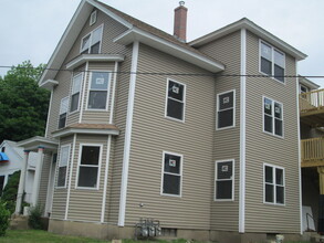 237 Valley St, Unit #20 in Willimantic, CT - Building Photo - Building Photo