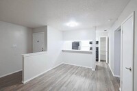 City Crest Apartments in San Antonio, TX - Building Photo - Building Photo