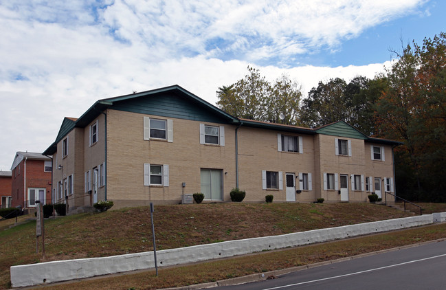 Garden Apartments in Dayton, OH - Building Photo - Building Photo