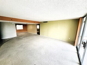 3940 Inverrary Blvd in Lauderhill, FL - Building Photo - Building Photo