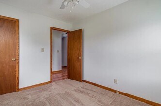 3241 Shadowridge Dr SW in Marietta, GA - Building Photo - Building Photo