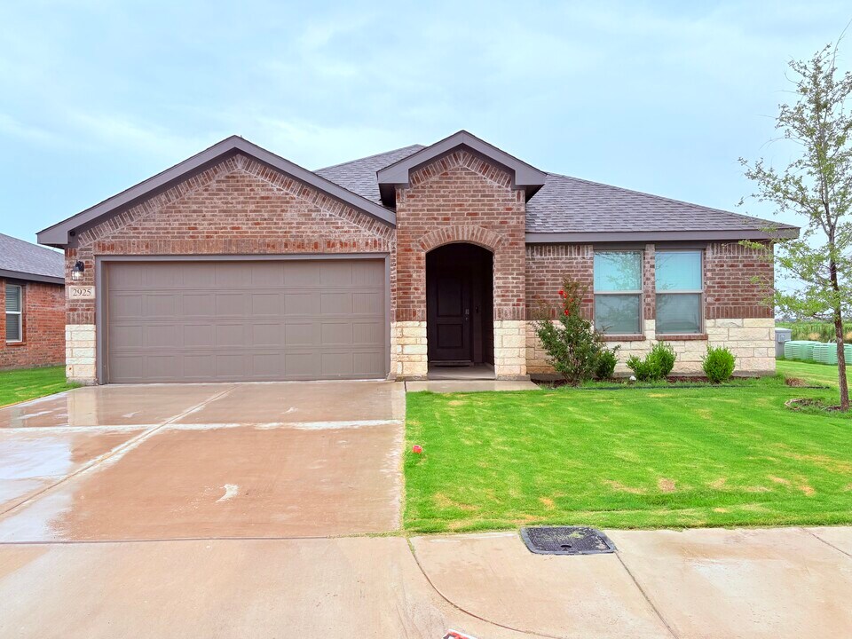 2925 134th St in Lubbock, TX - Building Photo