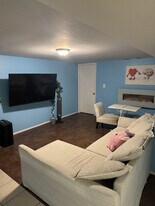 17781 E 13 Mile Rd, Unit Basement Apartment in Fraser, MI - Building Photo