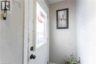 185 Bellingham Dr in Hamilton, ON - Building Photo - Building Photo