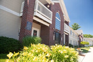 Chesapeake Landing in Muskegon, MI - Building Photo