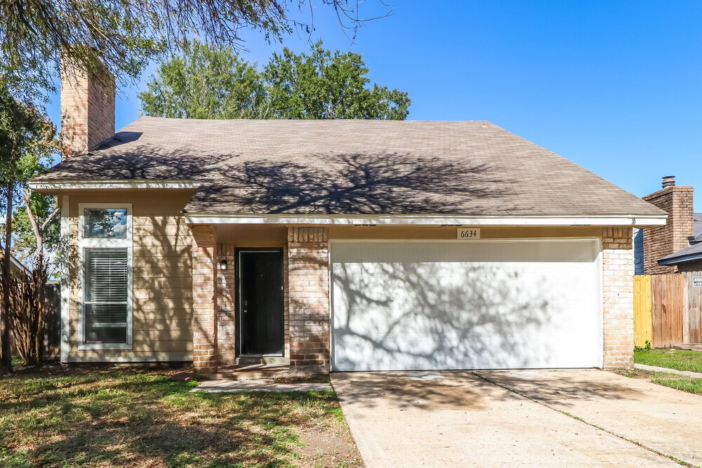 6634 Sandswept Ln in Houston, TX - Building Photo