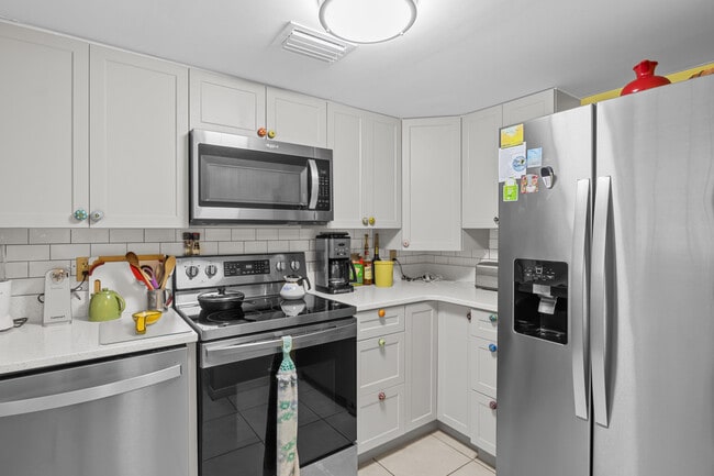 2727 75th St W, Unit 12 in Bradenton, FL - Building Photo - Building Photo