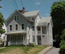 157 Crystal Ave in New London, CT - Building Photo