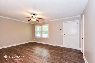 533 Dawn Dr in West Columbia, SC - Building Photo - Building Photo