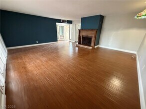 1516 Houssels Ave in Las Vegas, NV - Building Photo - Building Photo