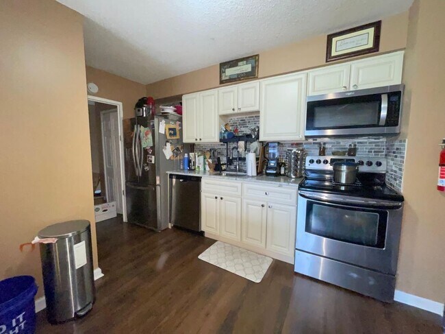 416 Chestnut St in Cherry Hill Township, NJ - Building Photo - Building Photo