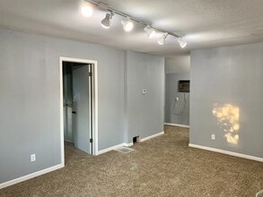 817 Chicago Ave in Waukesha, WI - Building Photo - Building Photo