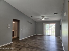 13827 Herons Landing Way in Jacksonville, FL - Building Photo - Building Photo