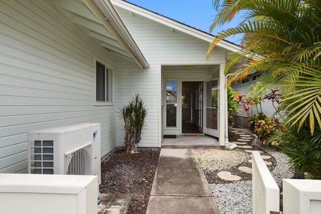75-217-217 Nani Kailua Dr in Kailua Kona, HI - Building Photo - Building Photo