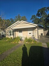 8445 Jefferson Hwy in Harahan, LA - Building Photo - Building Photo