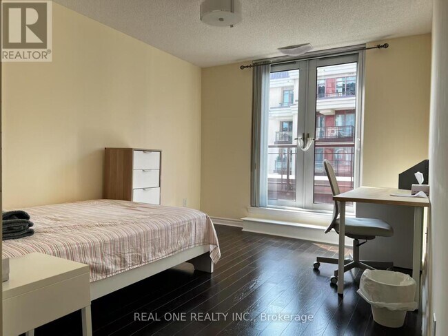 27-727 Rean Dr in Toronto, ON - Building Photo - Building Photo