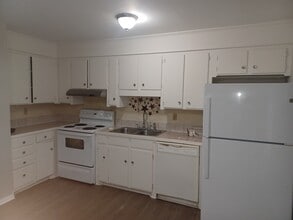 1440 Storie St in North Charleston, SC - Building Photo - Building Photo