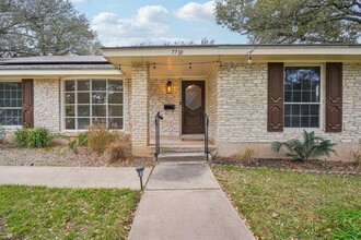 7710 Mesa Dr in Austin, TX - Building Photo - Building Photo