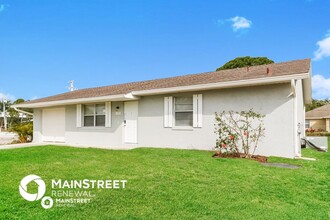107 NE Twylite Terrace in Port St. Lucie, FL - Building Photo - Building Photo